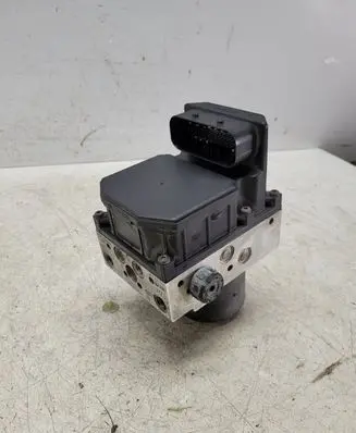 Audi A4 S4 B6 8E 8H ABS Pump