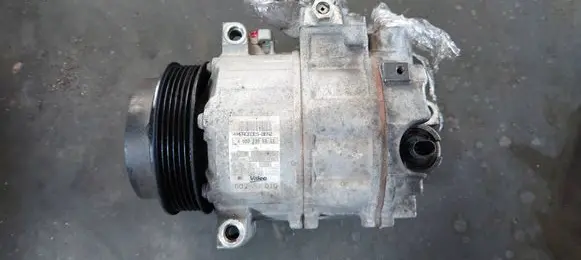 Mercedes-Benz C W204 Air conditioning (A/C) compressor (pump) A0022305011 0022305011