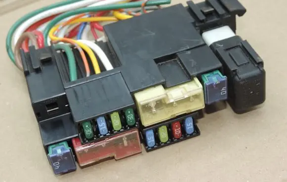 Nissan Navara D40 Fuse box set
