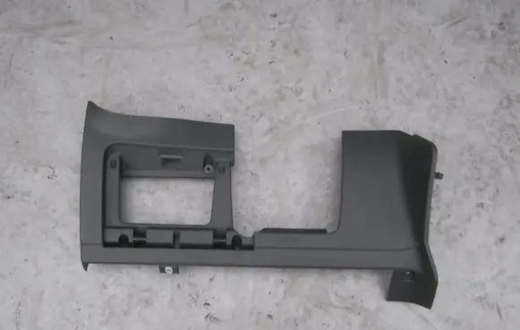 Dashboard lower bottom trim panel
