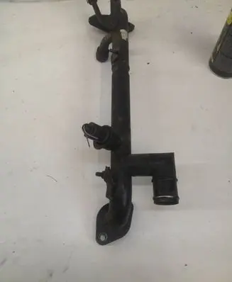 Volkswagen Phaeton Engine coolant pipe/hose 077121071BR