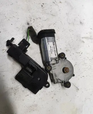 Volvo S80 Sunroof motor/actuator 44249533 G404451 GMPG404451