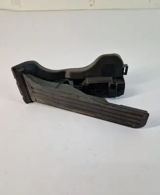Volkswagen PASSAT B6 Accelerator throttle pedal 1K1723503L