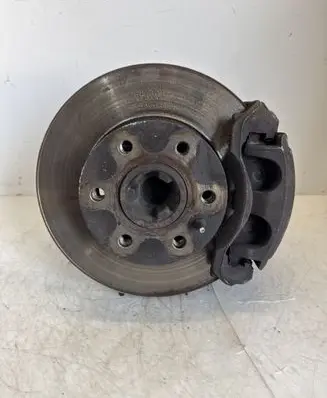 Iveco Daily 6th gen Front wheel hub spindle knuckle 5801564653 5801564346
