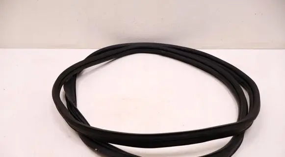 Maserati Grecale Trunk rubber seal (body) ACM100