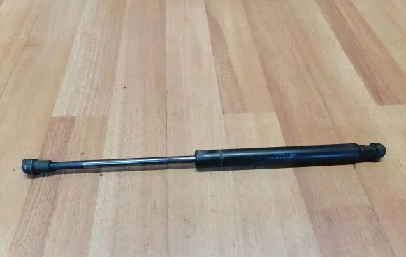 Jaguar XF X250 Tailgate/trunk strut/damper 8X23406A42AC 8X23406A42AD C2Z2615