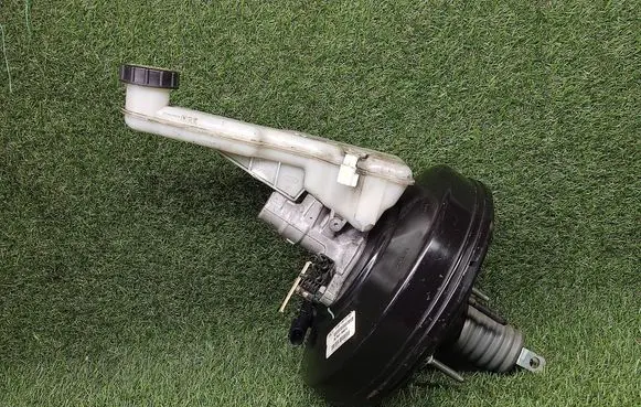 Ford Fusion II Brake booster DG9C2B195AB 26786200454 4241862004