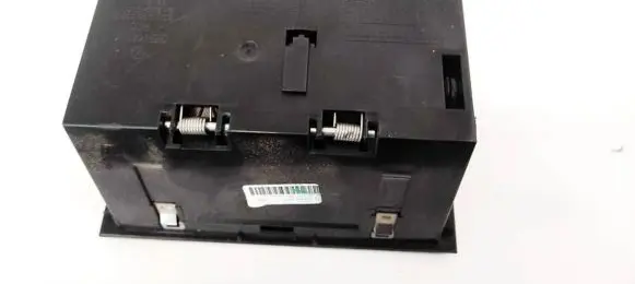 Glove box