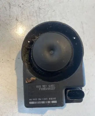 Audi Q7 4L Alarm system siren 1K0951605C