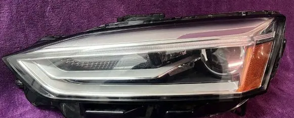 Audi A5 Headlight/headlamp 8W6941005E