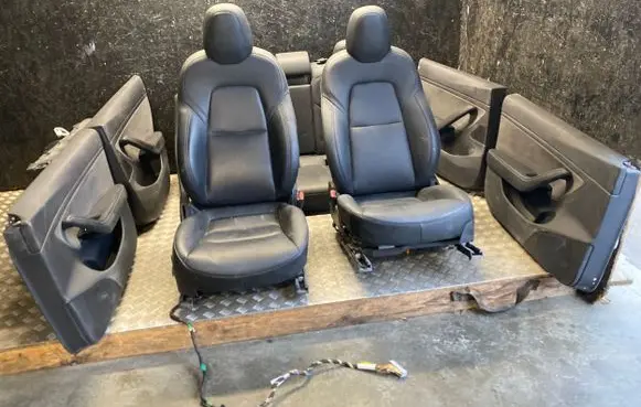 Seat set