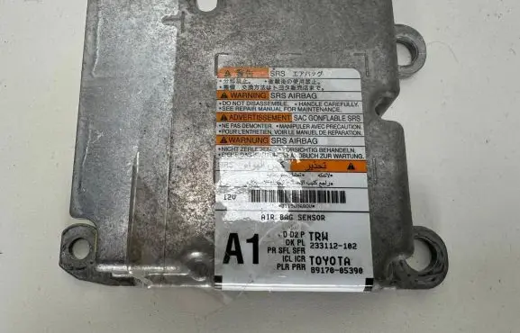 Toyota Avensis T270 Airbag control unit/module 89170-05390