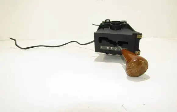 Mercedes-Benz S W126 Gear shifter/selector 1262670347