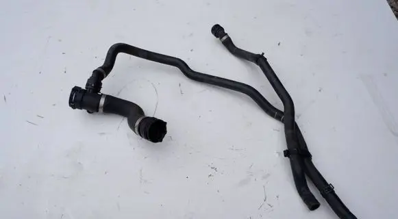 BMW 1 F20 F21 Engine coolant pipe/hose 7604542