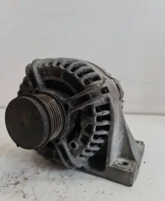 Volvo V70 Generator/alternator 30667894 0124525060