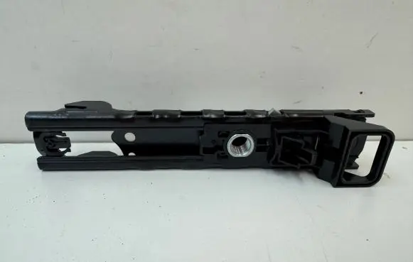 Audi Q7 4M Seat belt adjustment rail 4M0857819A