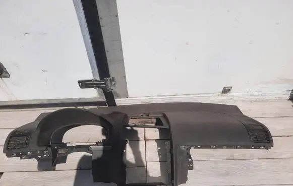 Volkswagen Touran I Dashboard