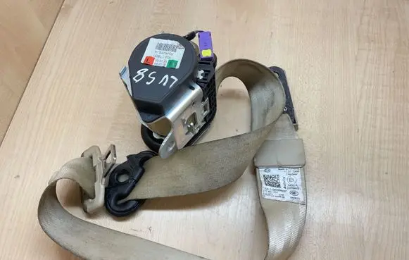 Skoda Superb B6 (3T) Front seatbelt 3T2857701 615479000 008L000