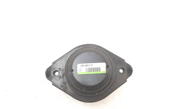 Mercedes-Benz R W251 Engine mount bracket A2512404117