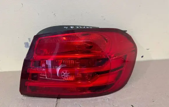 BMW 4 F32 F33 Rear/tail lights 7296100