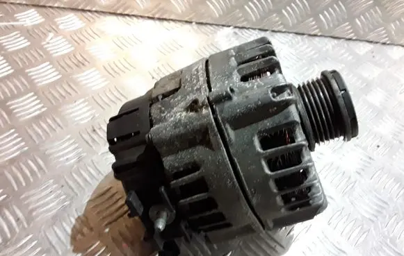 BMW 3 F30 F35 F31 Generator/alternator 8507624 2608669D