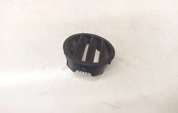 Toyota Avensis T250 Dash center air vent grill 