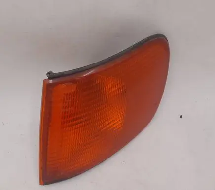 Audi A6 S6 C4 4A Front indicator light 0152604