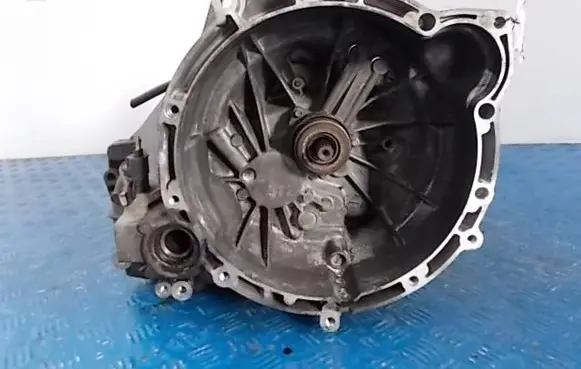Ford Focus Manual 6 speed gearbox XS4R-7002-CE