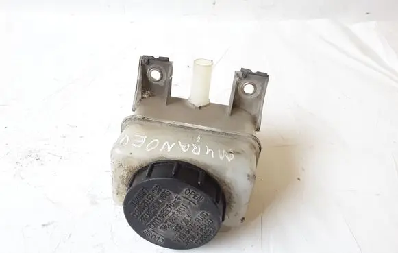 Nissan Murano Z50 Brake fluid reservoir NOCODE