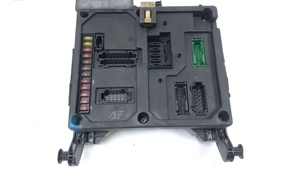 Ford Galaxy Fuse module 7M3962258G 14B205CB