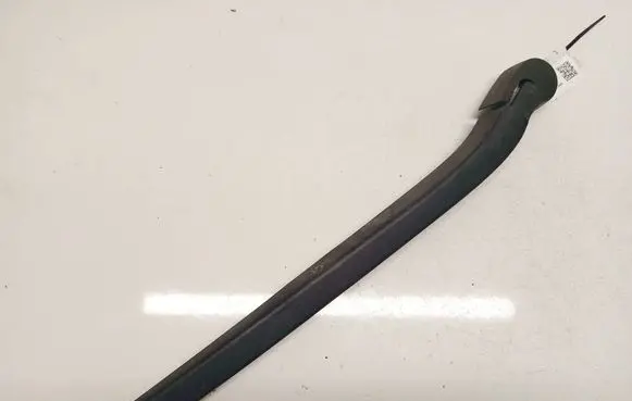 BMW 5 F10 F11 Rear wiper blade arm 61627207042