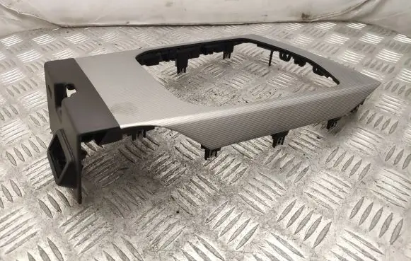 BMW 3 G20 G21 Other center console (tunnel) element 6807246 6807232