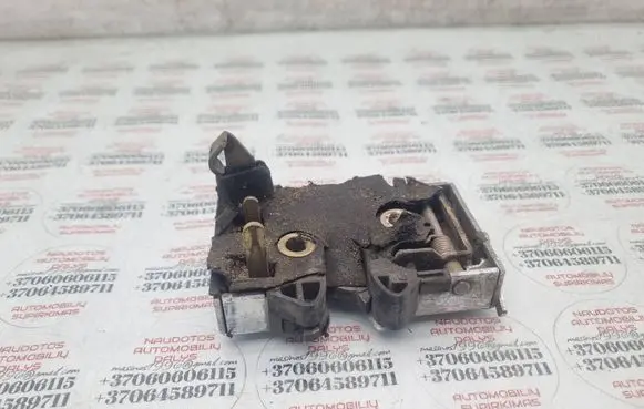 Audi 80 90 B3 Front door lock 8A0839015A