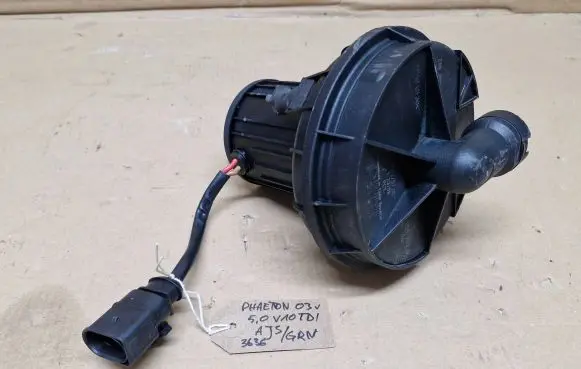 Volkswagen Phaeton Secondary air pump 3D0131083H 72844514