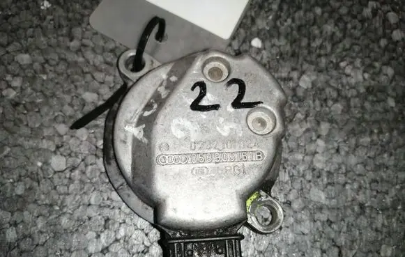 Volkswagen PASSAT B5 Camshaft speed sensor 0232101024 058905161B