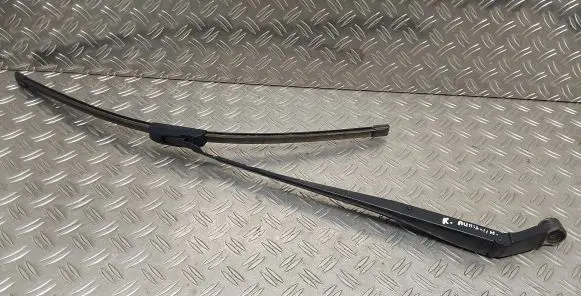 Toyota Auris 150 Windshield/front glass wiper blade 