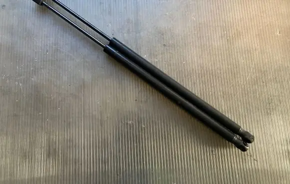 Jeep Compass Tailgate/trunk strut/damper 05115226AB