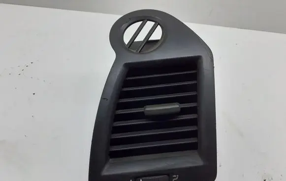 Renault Megane II Dashboard side air vent grill/cover trim A1007010 31959X