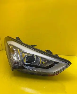 Hyundai Santa Fe Headlight/headlamp 92102-B8210