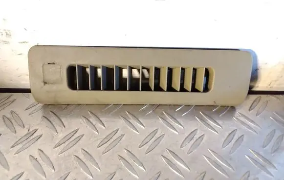 Toyota Land Cruiser (J200) Quarter panel pressure vent 8722860010