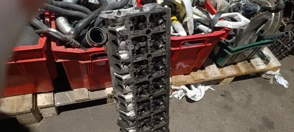 BMW X5 E70 Engine head 7800003