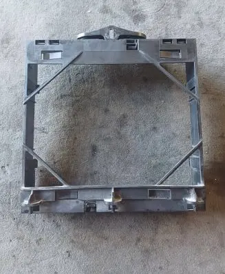 BMW 5 F10 F11 Radiator mount bracket 7572543 R6146001 PA66GF30