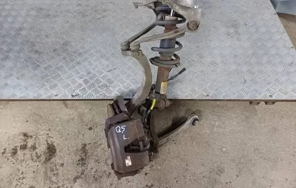 Audi Q5 SQ5 Front shock absorber/damper 8R0031F