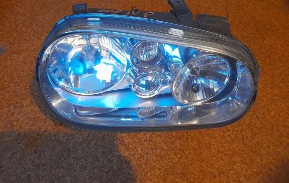 Volkswagen Golf IV Headlight/headlamp