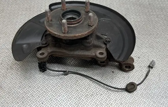 Subaru Legacy Front wheel hub