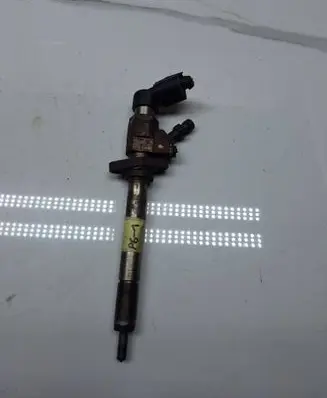 Volvo V50 Fuel injector 9647247280
