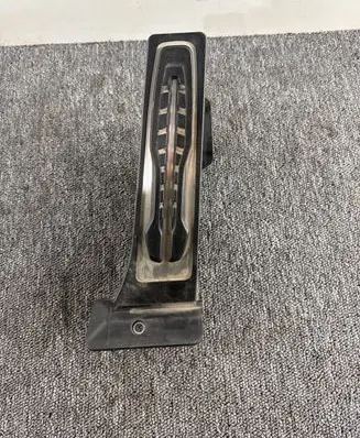 BMW 5 G30 G31 Accelerator throttle pedal 6871053 12037313 6PV01043563