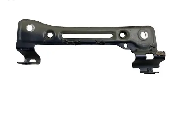 Audi Q7 4M Fender mounting bracket 4M0821431