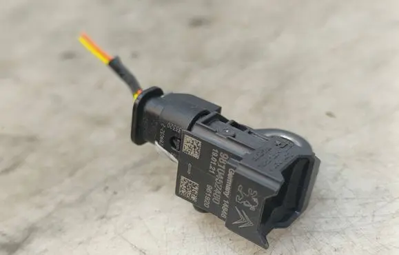 Opel Corsa F Airbag deployment crash/impact sensor 961920 9810452480