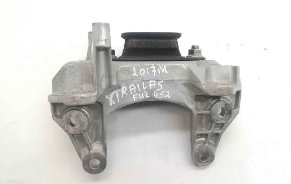 Gearbox mounting bracket